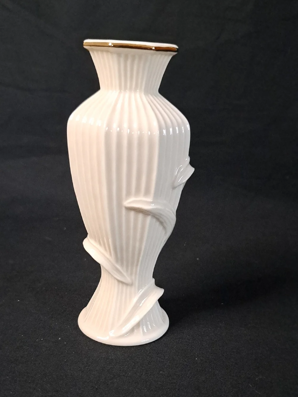 NIB LENOX China Bud Vase